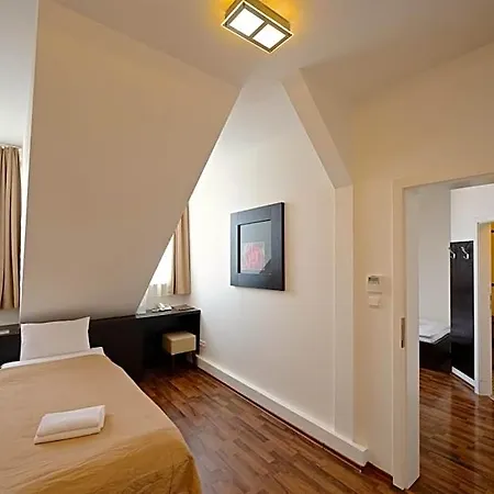 Hotel Grand