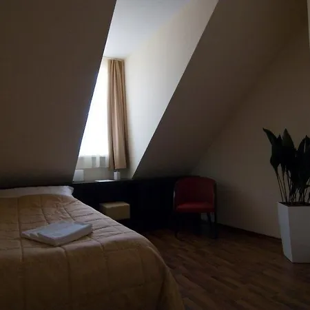 فندق Grand 4*