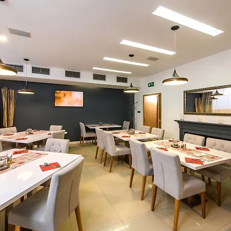 Hotel Grand Trencin